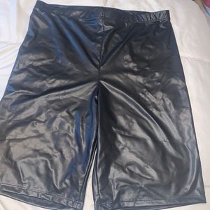 Pu leather biker shorts